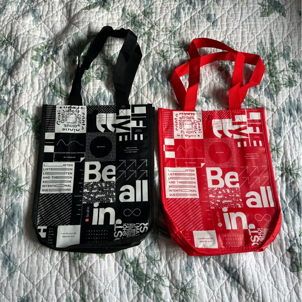 Lululemon Black Red Small Totes Duo Set Lot Two - Picture 4 of 4